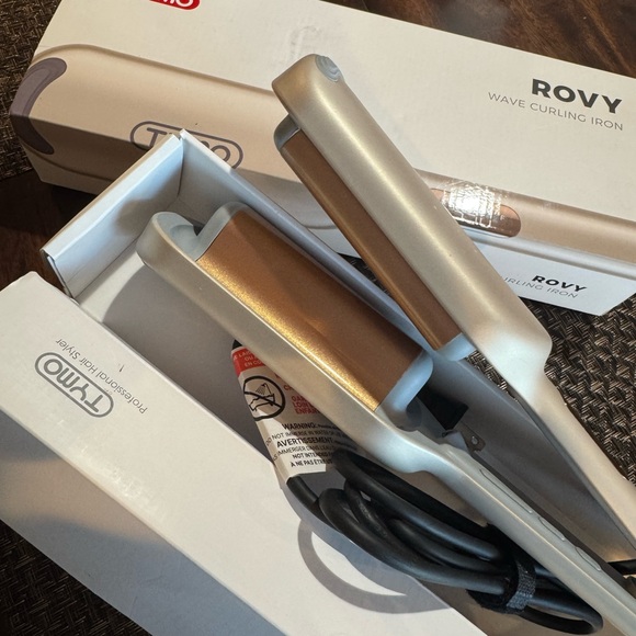 tymo Accessories - TYMO  ROVY Wave Curling Iron - Gold and Silver
